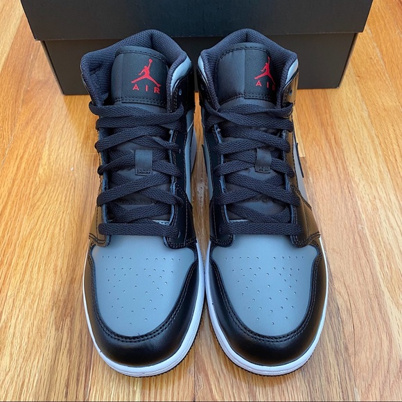 Air Jordan 1 Mid Women’s Sneakers - Picture 3 of 12